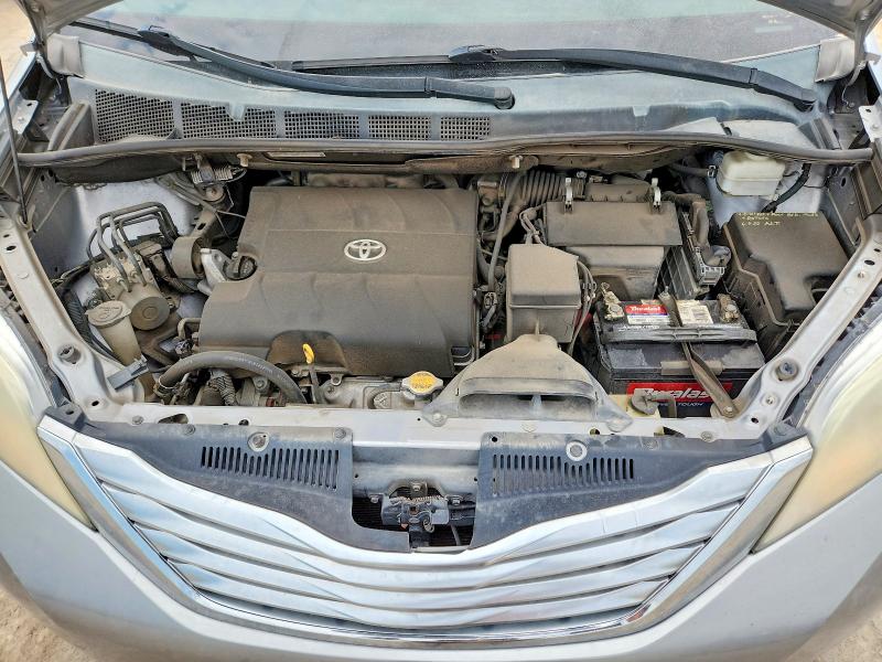 2012 Toyota Sienna მანქანა იყიდება აუქციონზე, vin: 5TDYK3DC5CS235580, აუქციონის ნომერი: 59735136