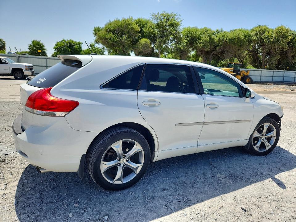 62448316 :رقم المزاد ، 4T3ZK3BB9AU025557 vin ، 2010 Toyota Venza مزاد بيع