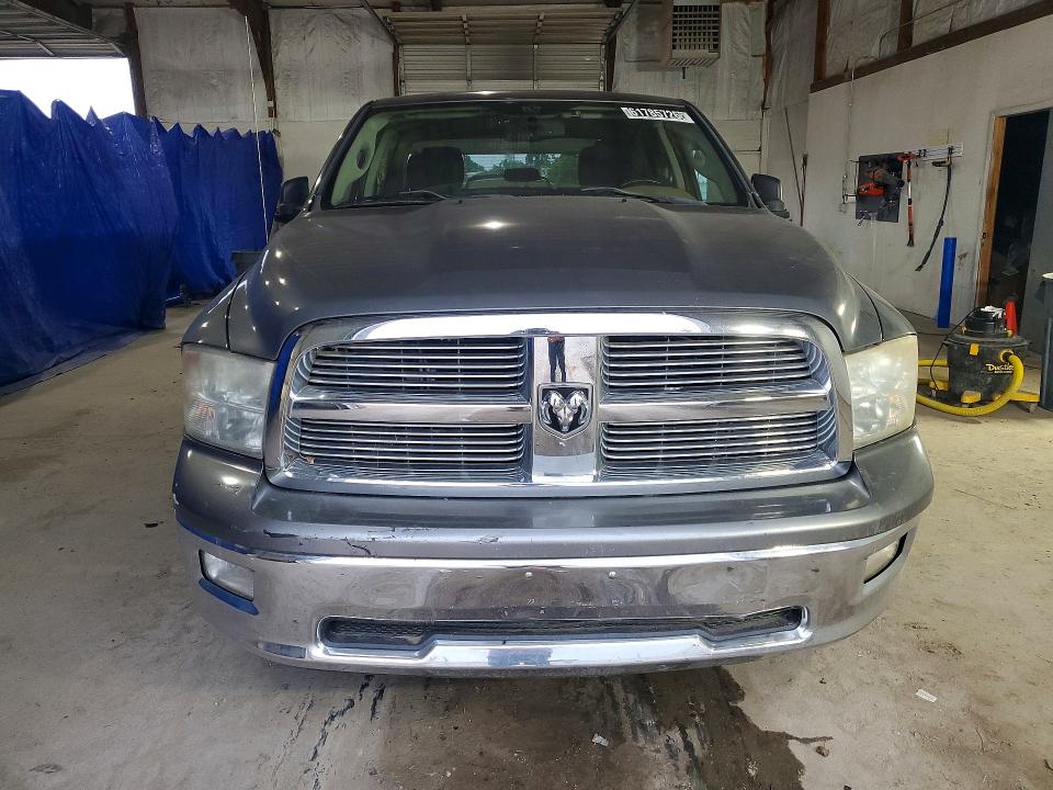 61785726 :رقم المزاد ، 1D7RV1GT1BS510465 vin ، 2011 Dodge Ram 1500 مزاد بيع