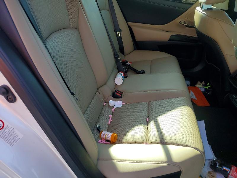 63199136 :رقم المزاد ، 58ABZ1B14KU002635 vin ، 2019 Lexus Es مزاد بيع