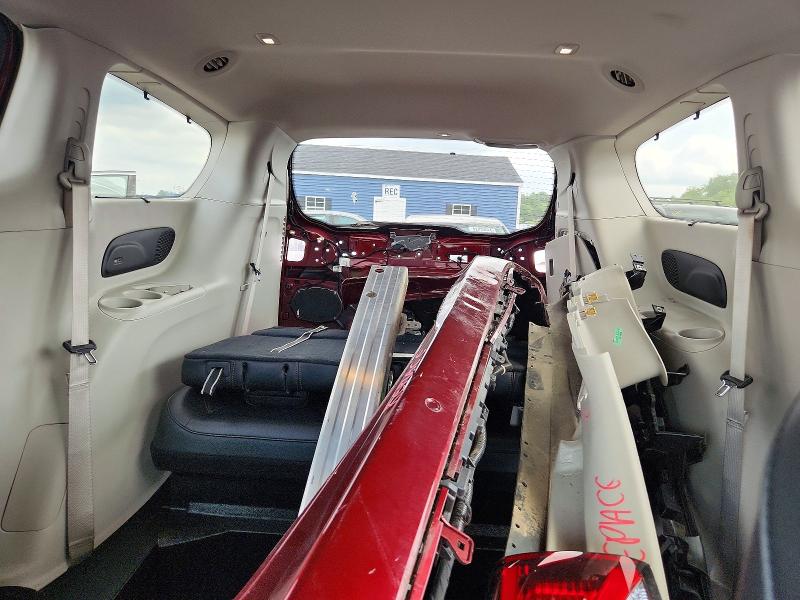 62661776 :رقم المزاد ، 2C4RC1BG2HR752492 vin ، 2017 Chrysler Pacifica مزاد بيع
