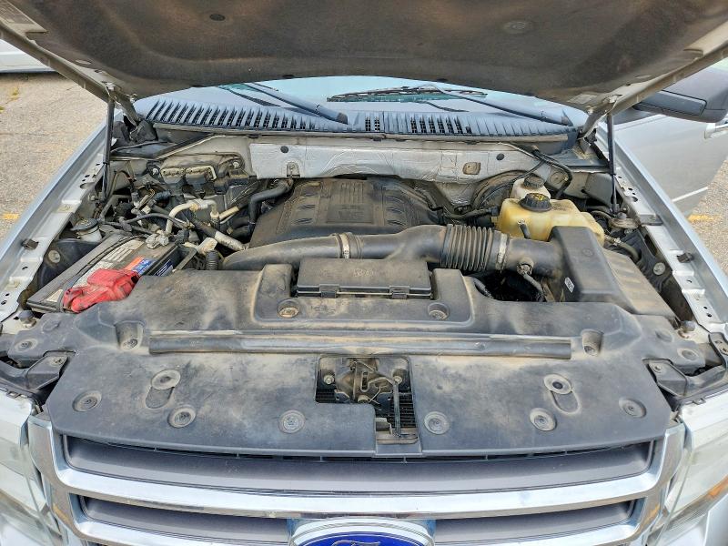 Продажа на аукционе авто 2015 Ford Expedition, vin: 1FMJU1HT5FEF20974, номер лота: 61055316