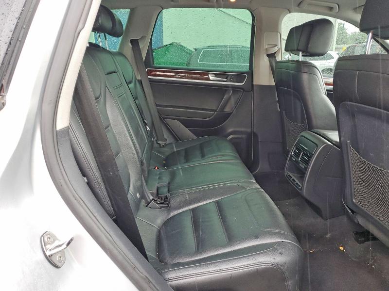 60226286 :رقم المزاد ، WVGEK9BP1CD009829 vin ، 2012 Volkswagen Touareg مزاد بيع