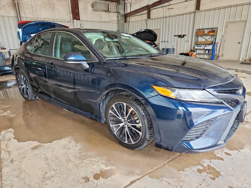 Продажа на аукционе авто 2019 Toyota Camry, vin: 4T1B11HK1KU737068, номер лота: 60701036