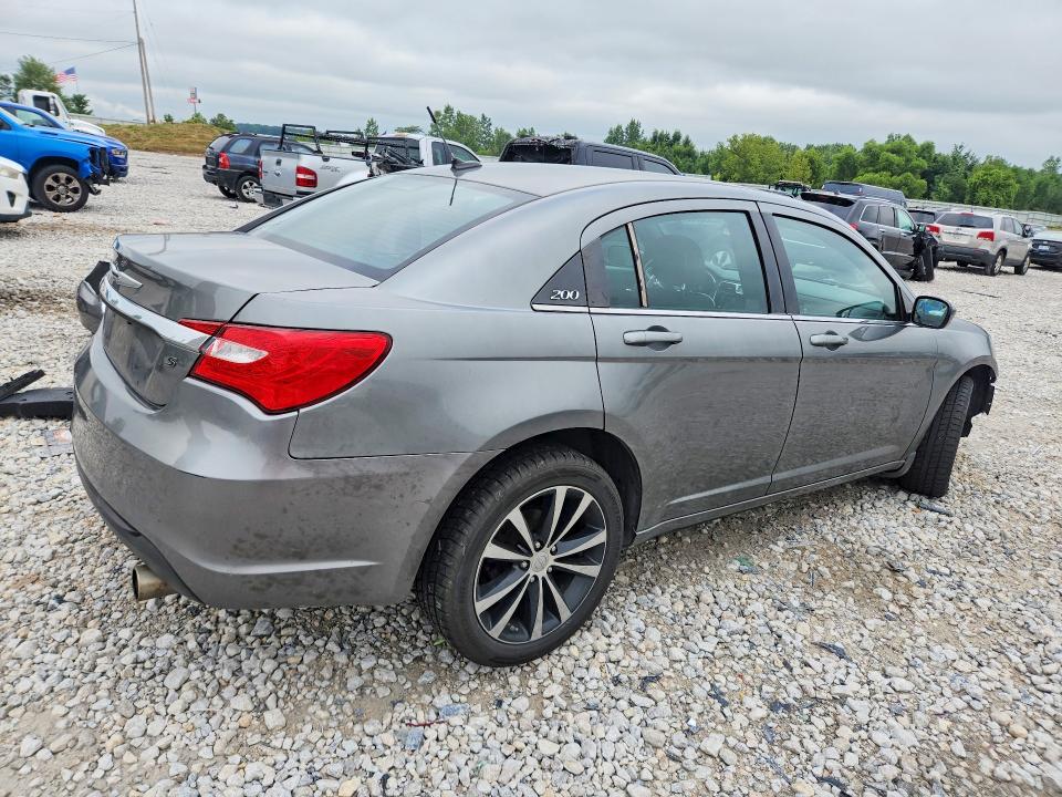 2013 Chrysler 200 მანქანა იყიდება აუქციონზე, vin: 1C3CCBBB0DN580040, აუქციონის ნომერი: 62896766