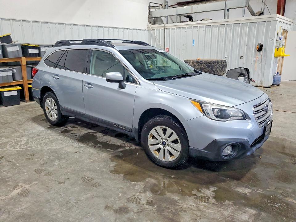 62907816 :رقم المزاد ، 4S4BSADC1F3332206 vin ، 2015 Subaru Outback مزاد بيع