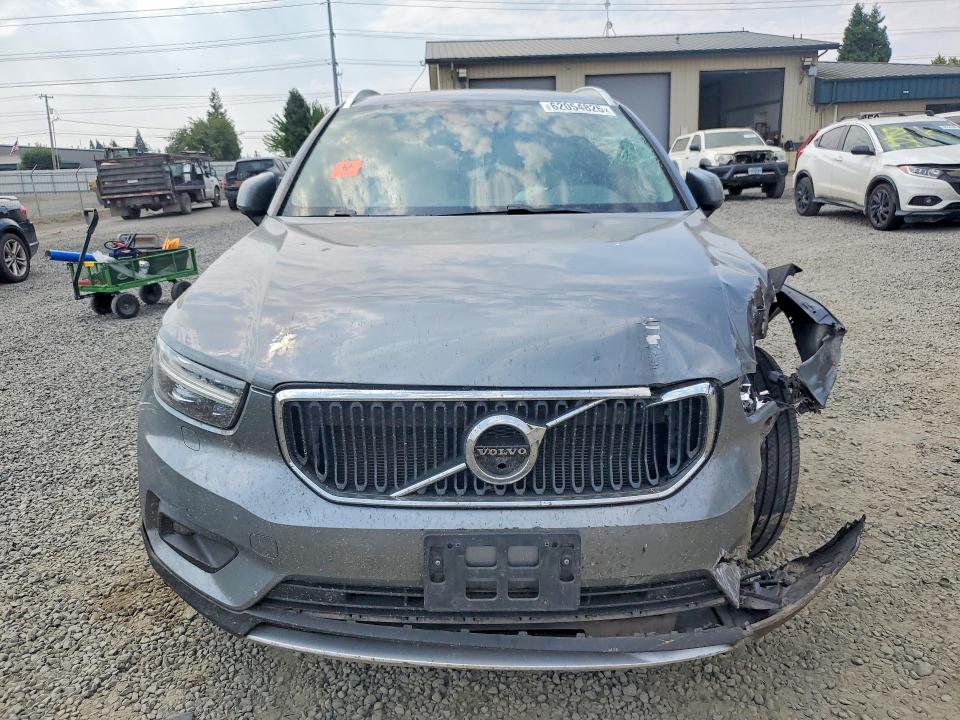 62054826 :رقم المزاد ، YV4162UK4K2139384 vin ، 2019 Volvo Xc40 مزاد بيع
