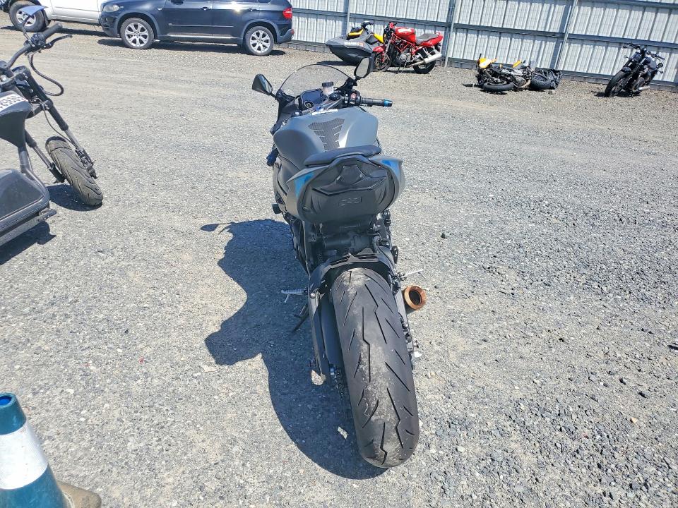 62353246 :رقم المزاد ، JKBZXJJ15SA026855 vin ، 2025 Kawasaki Zx636 مزاد بيع