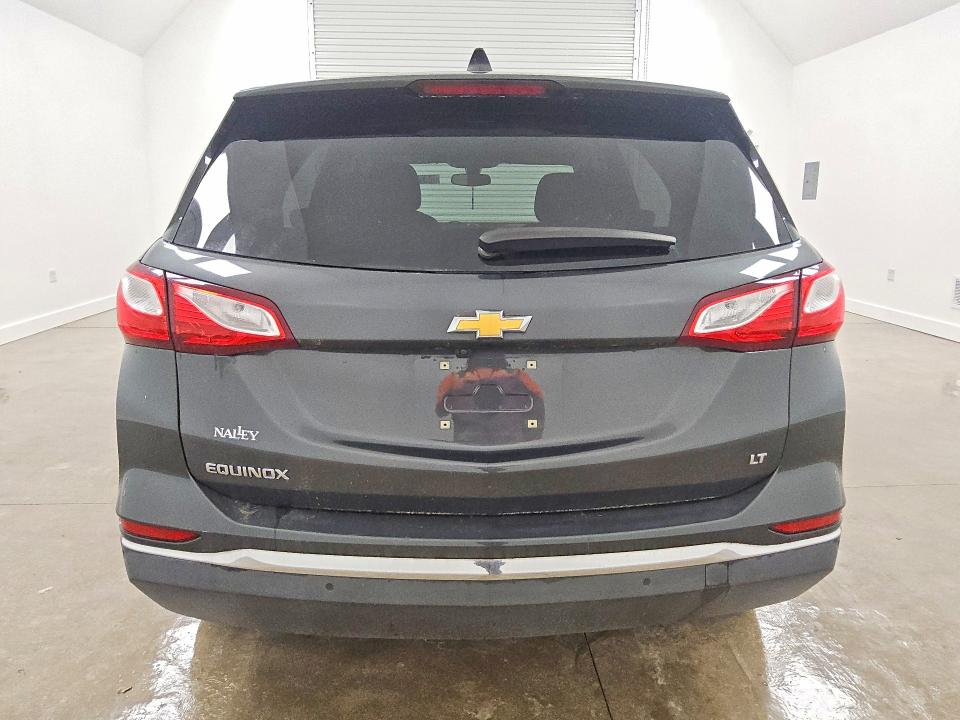 2018 Chevrolet Equinox მანქანა იყიდება აუქციონზე, vin: 2GNAXJEV5J6302975, აუქციონის ნომერი: 58756406