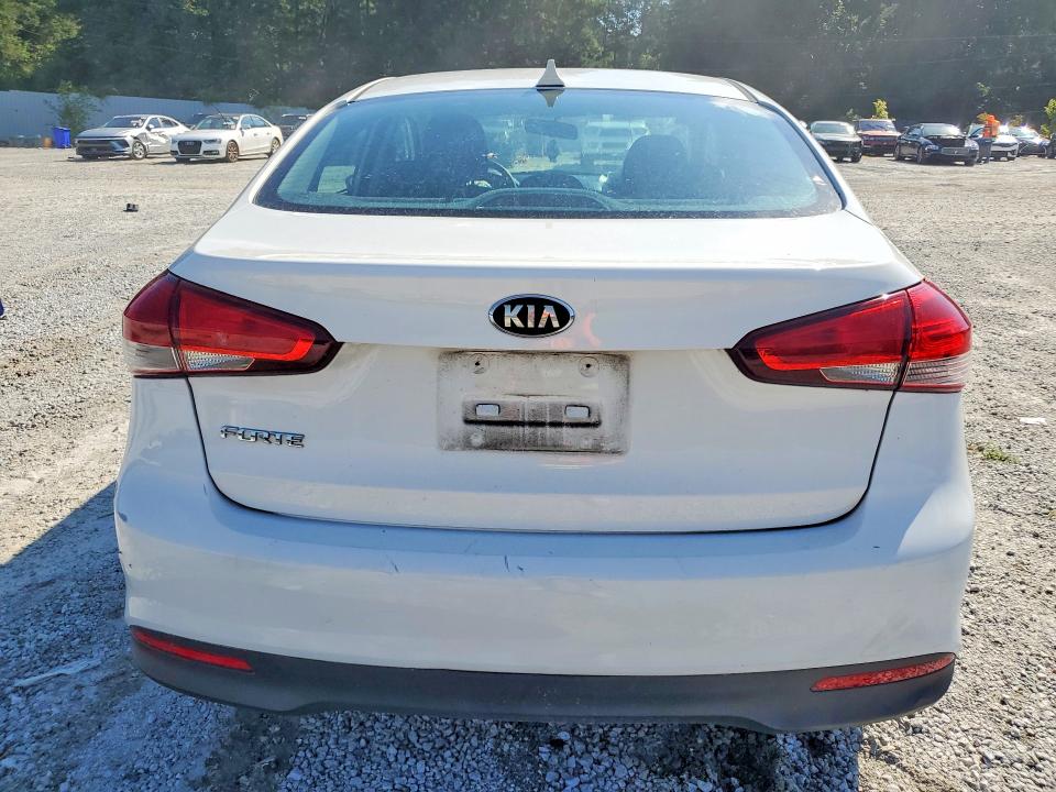 Продажа на аукционе авто 2016 Kia Forte, vin: KNAFK4A65G5511390, номер лота: 61237156
