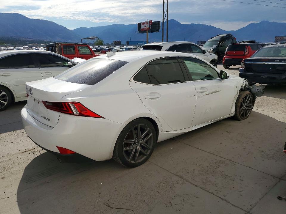 2014 Lexus Is მანქანა იყიდება აუქციონზე, vin: JTHCF1D26E5013504, აუქციონის ნომერი: 61069506