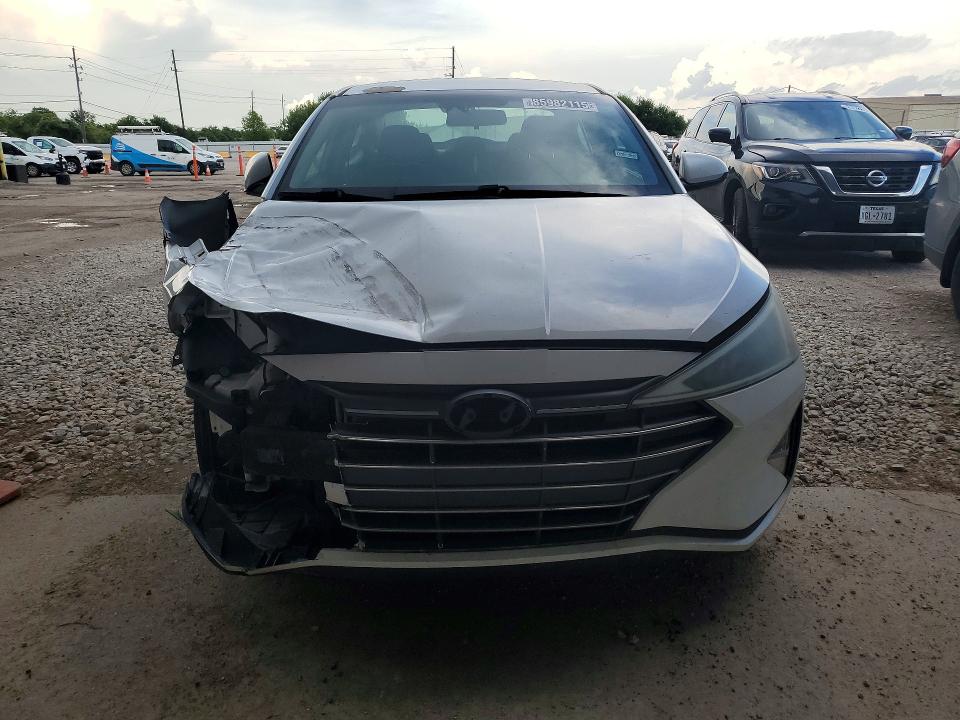 2020 Hyundai Elantra მანქანა იყიდება აუქციონზე, vin: 5NPD84LF4LH579910, აუქციონის ნომერი: 85982115