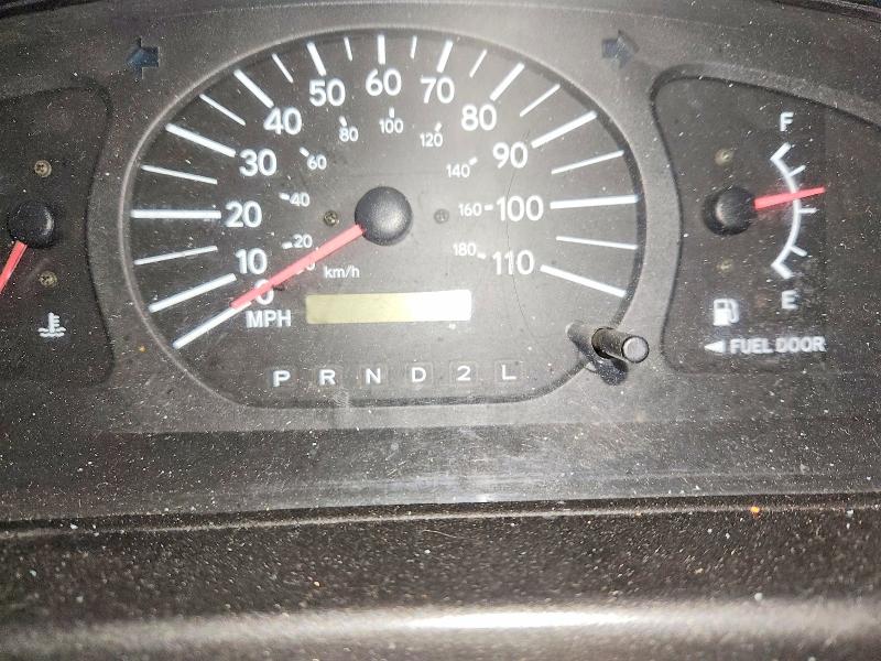 61585446 :رقم المزاد ، 4T3ZF19C0XU152049 vin ، 1999 Toyota Sienna مزاد بيع