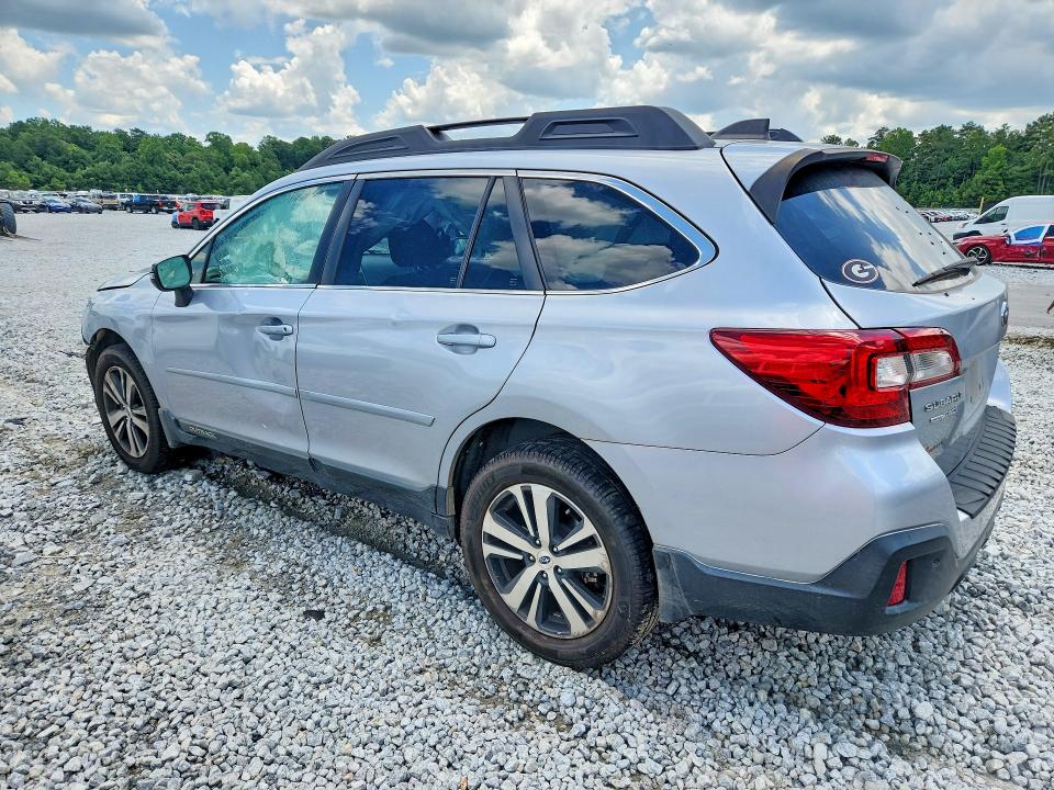 62001996 :رقم المزاد ، 4S4BSANC1J3310200 vin ، 2018 Subaru Outback مزاد بيع