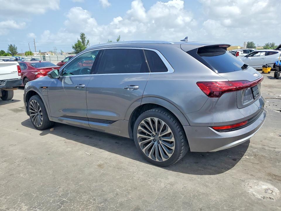 2019 Audi E-tron მანქანა იყიდება აუქციონზე, vin: WA1VAAGE5KB011183, აუქციონის ნომერი: 60485126