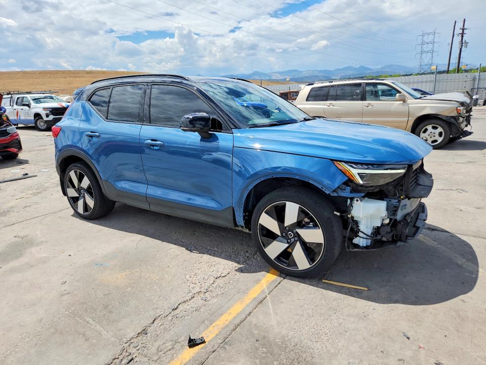 Продажа на аукционе авто 2023 Volvo Xc40, vin: YV4ED3UM9P2072464, номер лота: 61977016