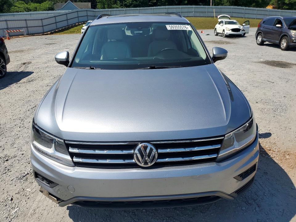 59355576 :رقم المزاد ، 3VV3B7AX0MM031250 vin ، 2021 Volkswagen Tiguan مزاد بيع