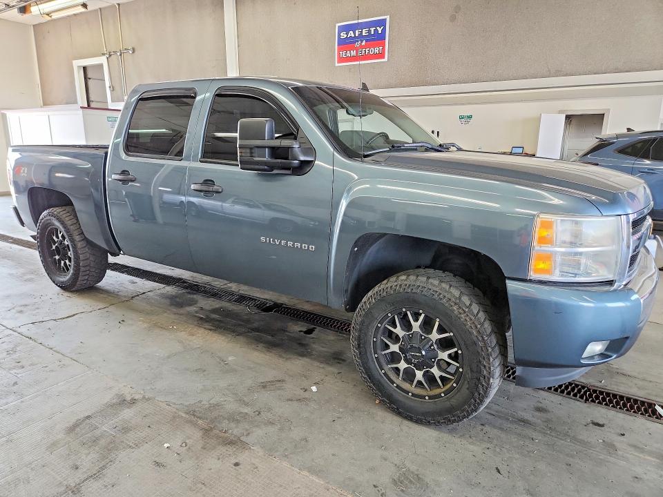 Auction sale of the 2011 Chevrolet Silverado, vin: 3GCPKSE38BG307826, lot number: 63032716