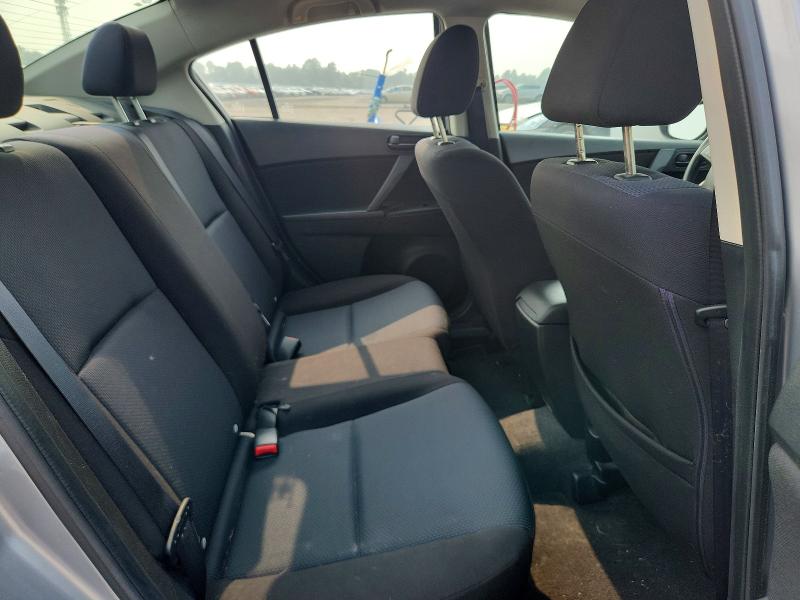 60970526 :رقم المزاد ، JM1BL1UG0B1422358 vin ، 2011 Mazda 3 4d I Spt مزاد بيع
