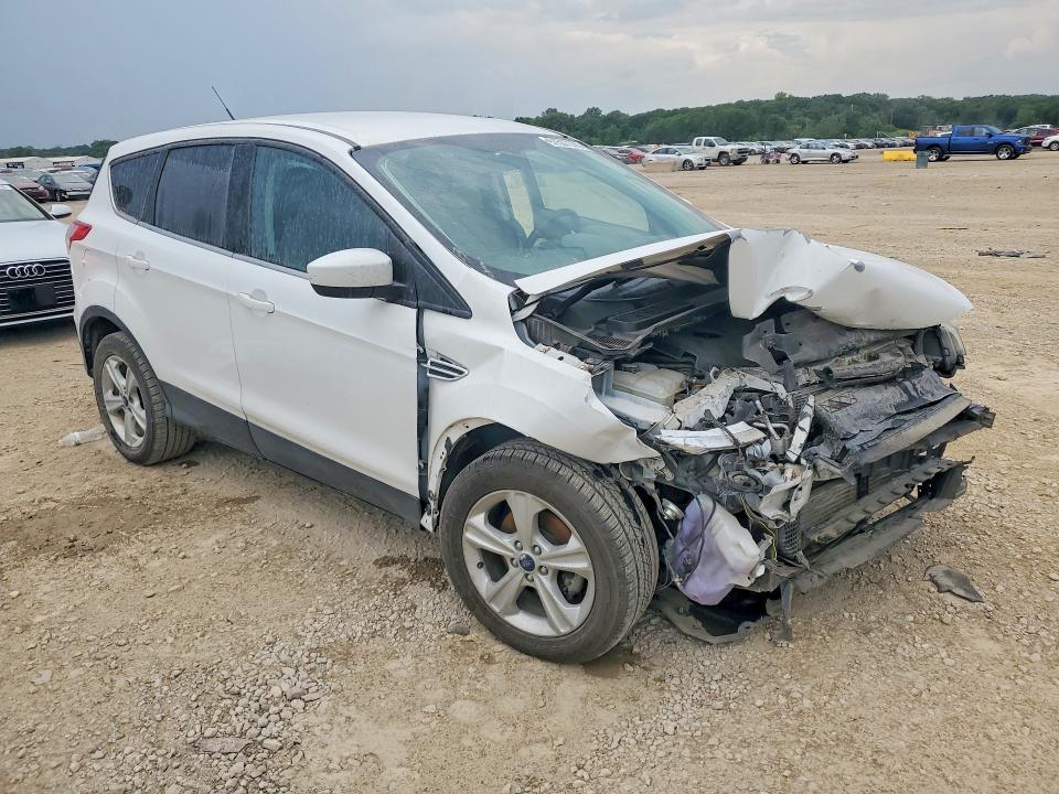 61557306 :رقم المزاد ، 1FMCU0GX4EUD80153 vin ، 2014 Ford Escape مزاد بيع