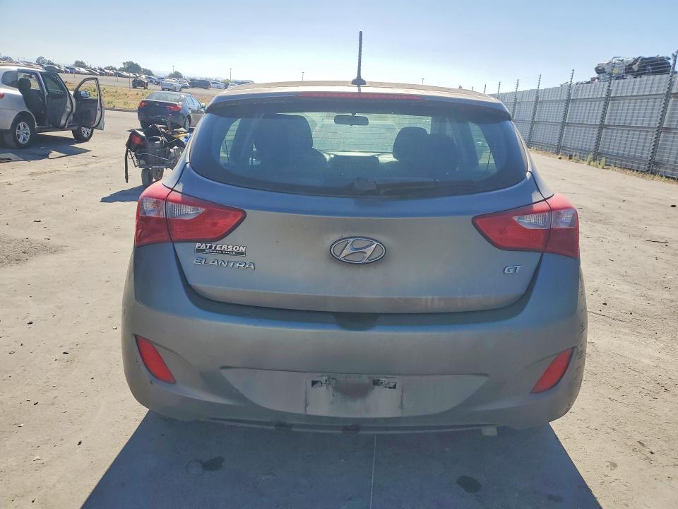 60228986 :رقم المزاد ، KMHD35LH7HU374466 vin ، 2017 Hyundai Elantra Gt مزاد بيع