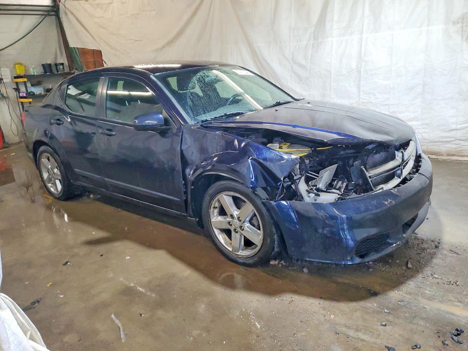 62472646 :رقم المزاد ، 1B3BD1FB9BN558917 vin ، 2011 Dodge Avenger مزاد بيع