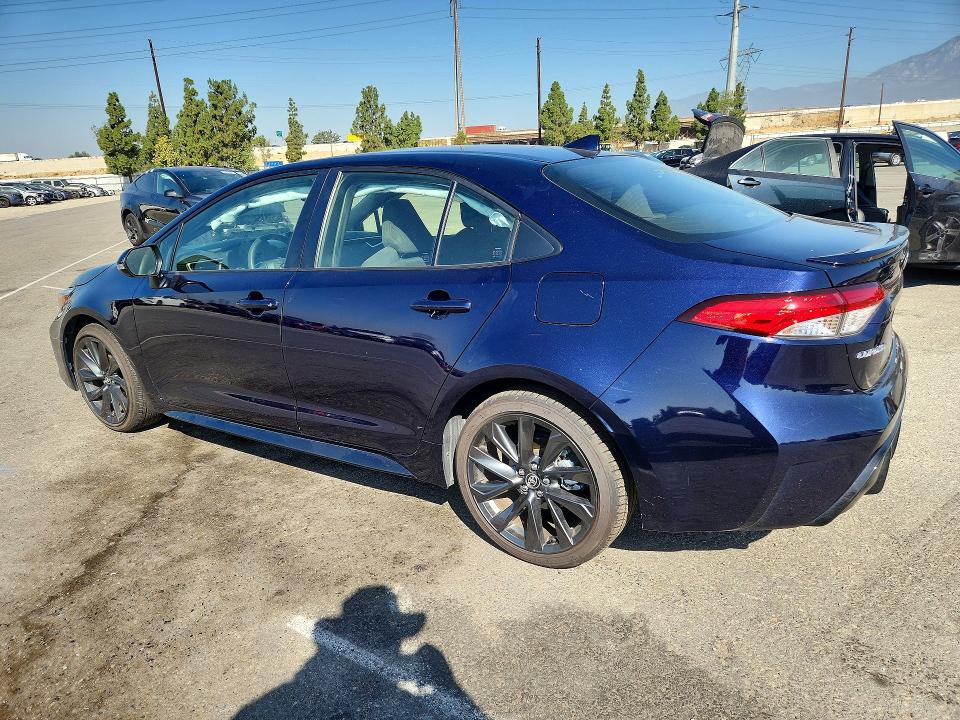 Продажа на аукционе авто 2024 Toyota Corolla Hybrid, vin: JTDBCMFEXRJ021245, номер лота: 61643976