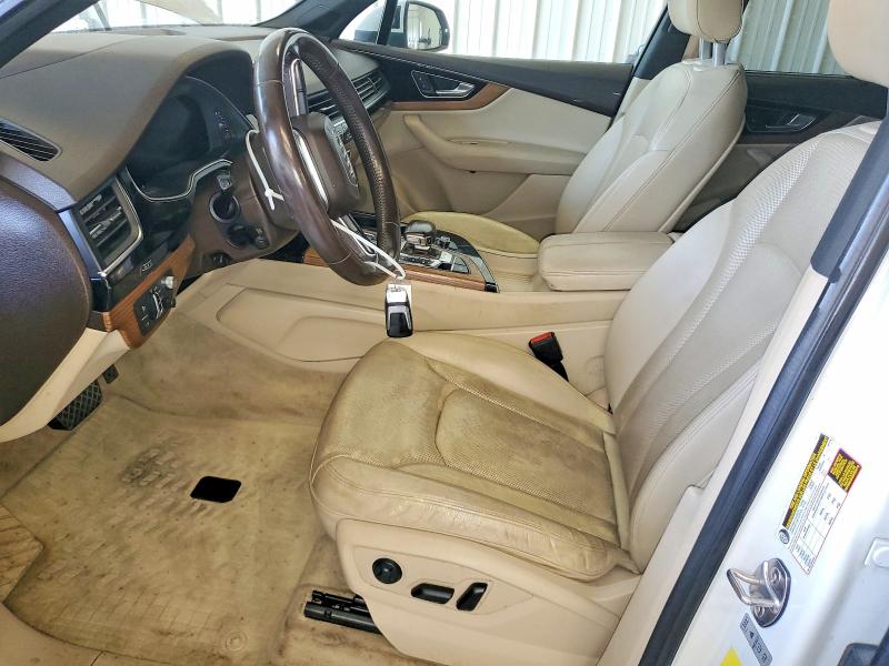 2017 Audi Q7 მანქანა იყიდება აუქციონზე, vin: WA1VAAF72HD013845, აუქციონის ნომერი: 61334156