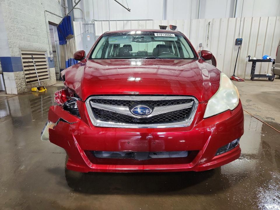 61913066 :رقم المزاد ، 4S3BMCC68B3231602 vin ، 2011 Subaru Legacy مزاد بيع