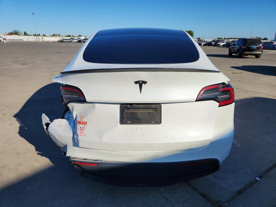 Продажа на аукционе авто 2025 Tesla Model Y, vin: 7SAYGDED4SF277419, номер лота: 61181886