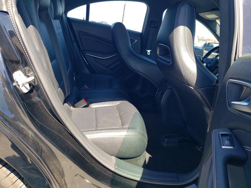 59392966 :رقم المزاد ، WDDSJ4EB6JN602144 vin ، 2018 Mercedes-benz Cla مزاد بيع