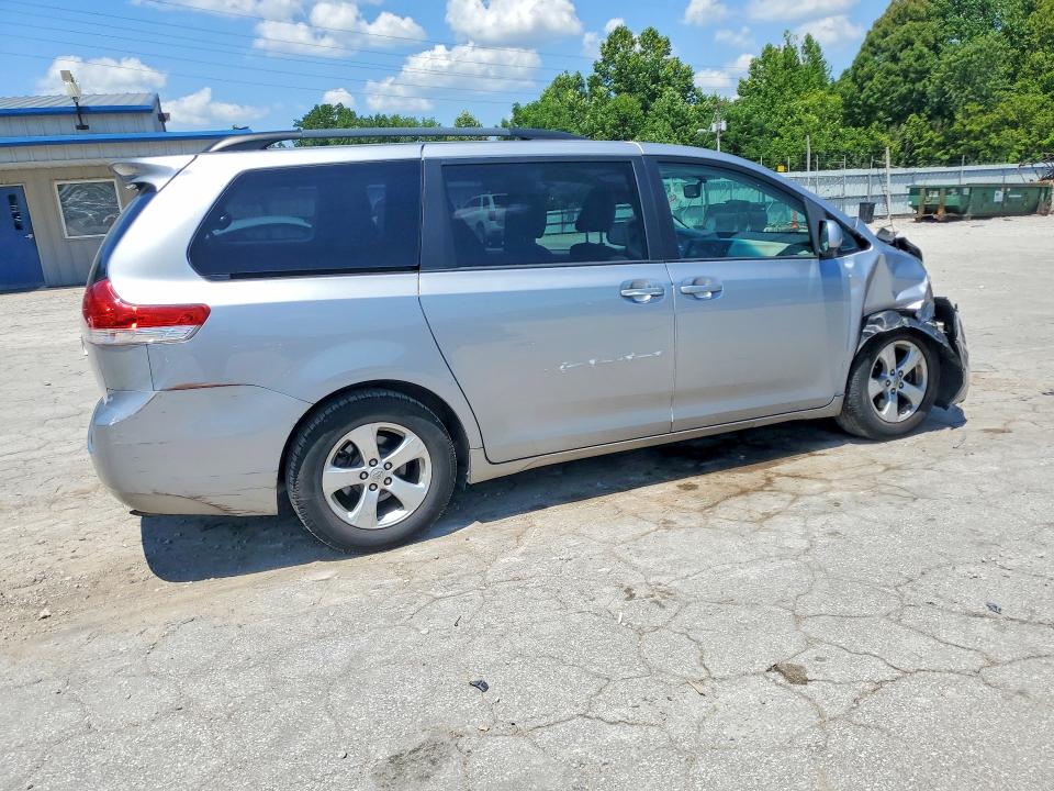 2012 Toyota Sienna მანქანა იყიდება აუქციონზე, vin: 5TDKK3DCXCS269004, აუქციონის ნომერი: 61043666