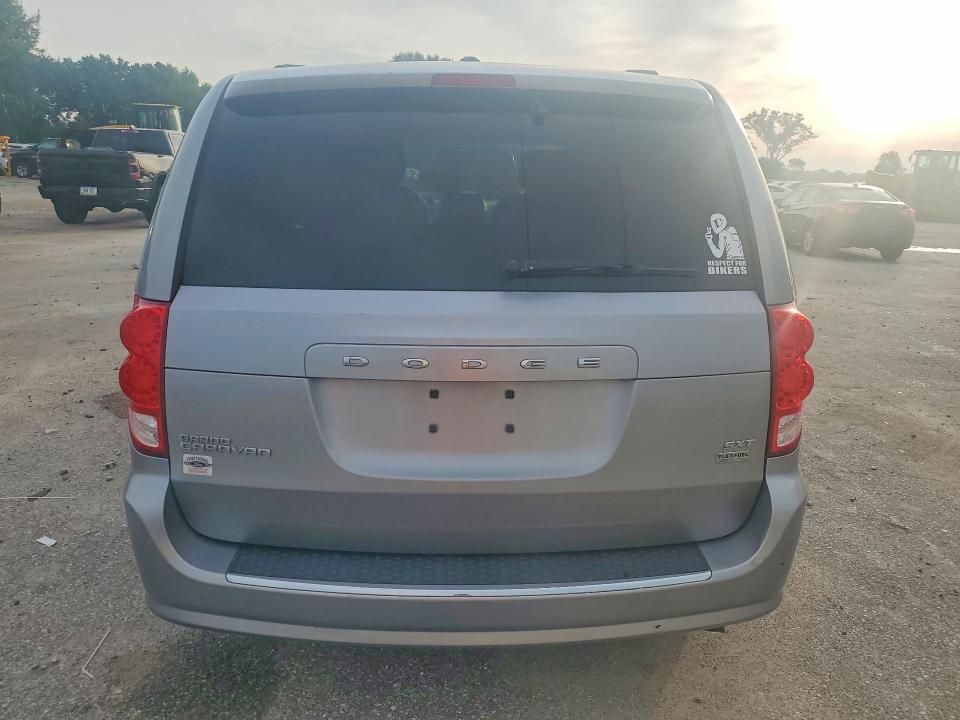 60239356 :رقم المزاد ، 2C4RDGCG3GR235019 vin ، 2016 Dodge Grand Caravan مزاد بيع