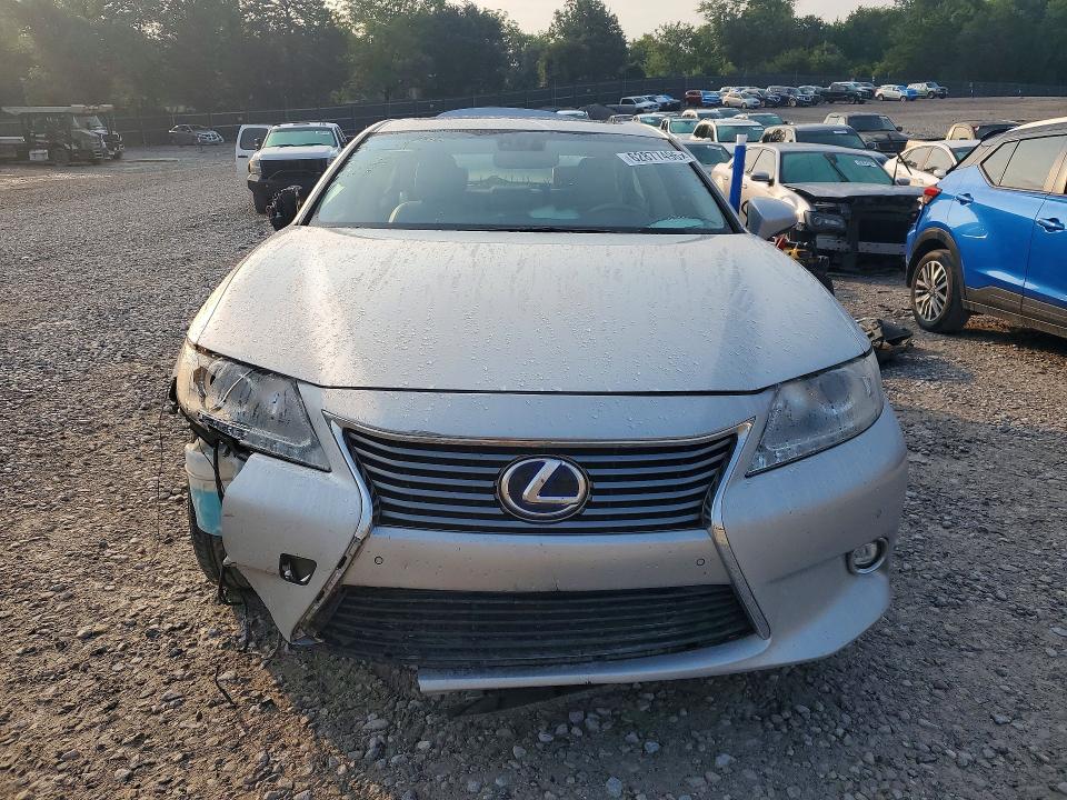 Продажа на аукционе авто 2014 Lexus Es, vin: JTHBW1GG4E2072846, номер лота: 62877496