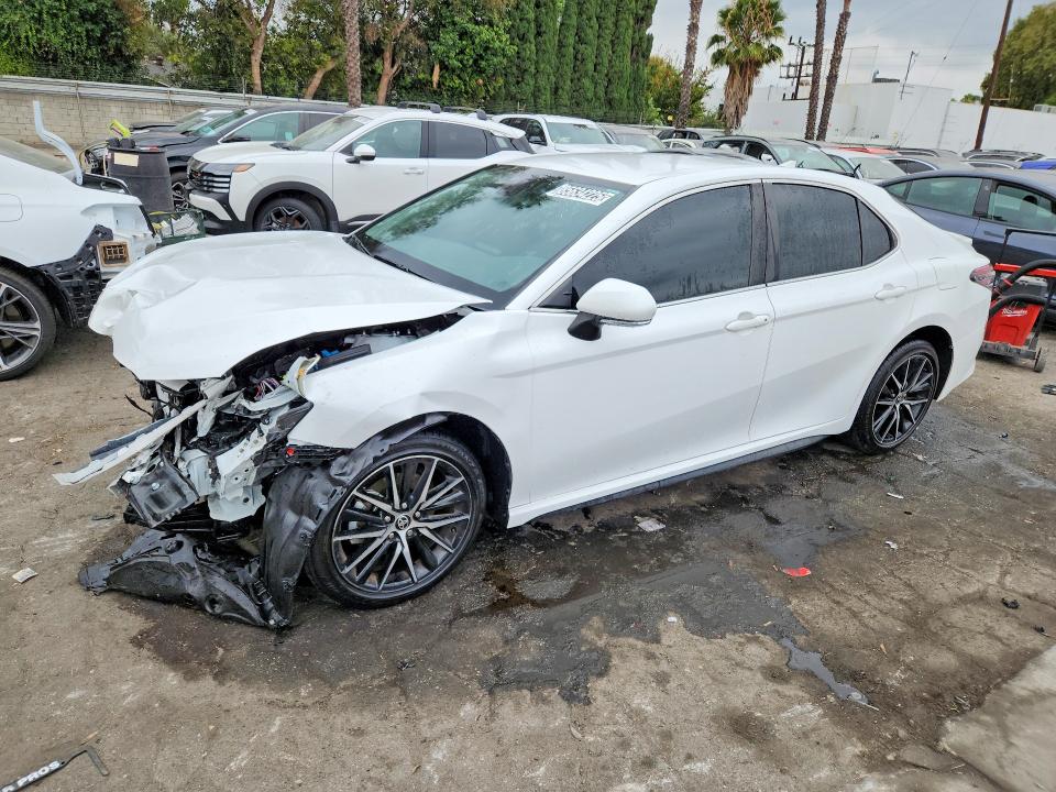85634225 :رقم المزاد ، 4T1T11AK8RU921156 vin ، 2024 Toyota Camry مزاد بيع
