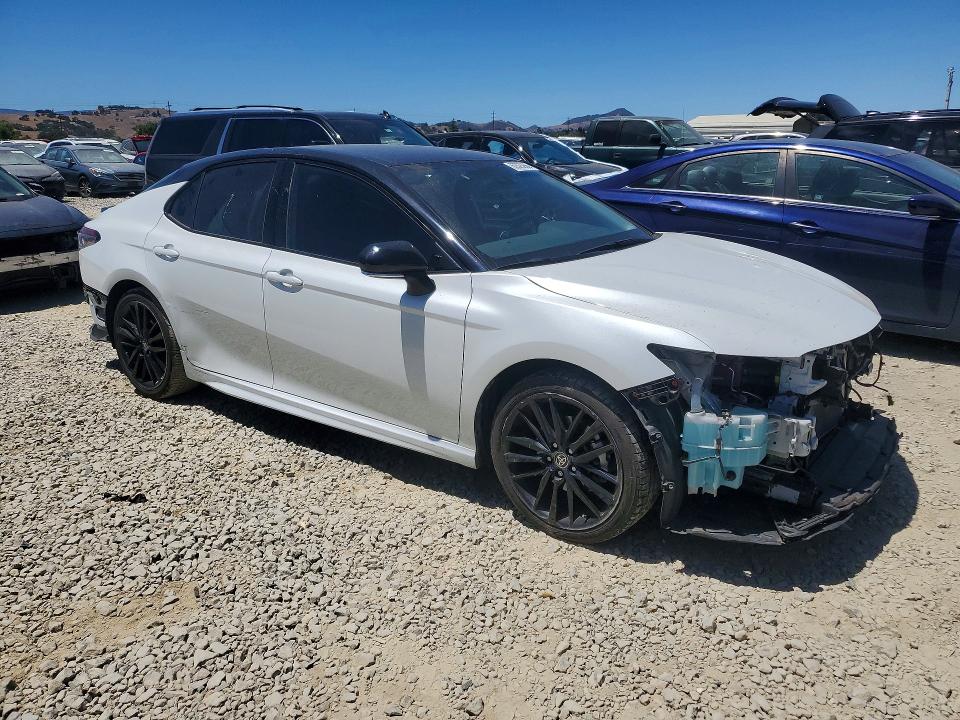 Продажа на аукционе авто 2022 Toyota Camry, vin: 4T1K31AK3NU033530, номер лота: 62525886