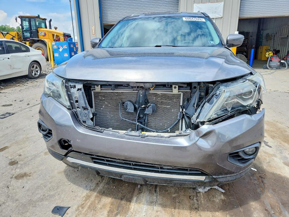 Продажа на аукционе авто 2017 Nissan Pathfinder, vin: 5N1DR2MM0HC905666, номер лота: 60047626
