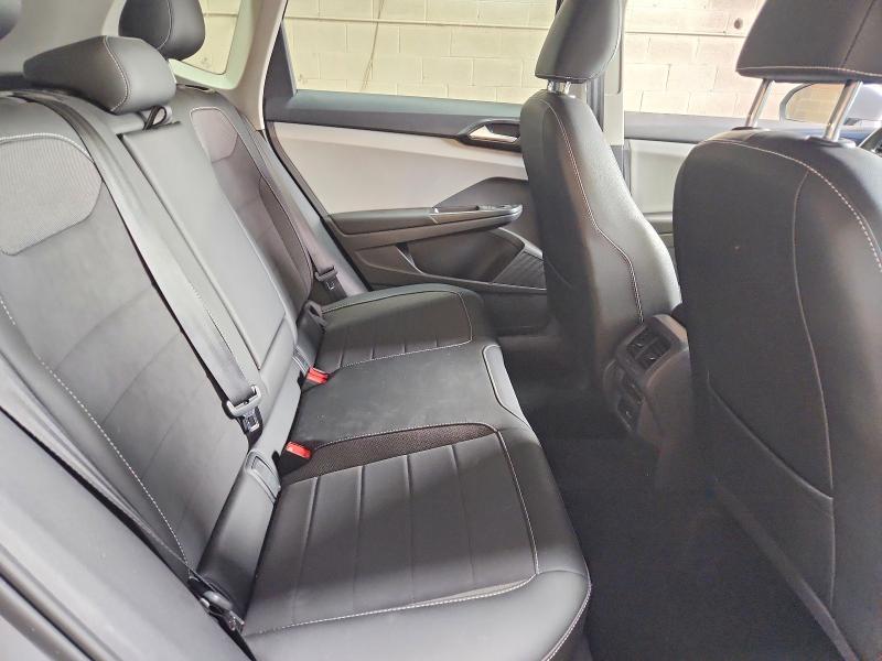61284056 :رقم المزاد ، 3VVWX7B25NM041095 vin ، 2022 Volkswagen Taos مزاد بيع
