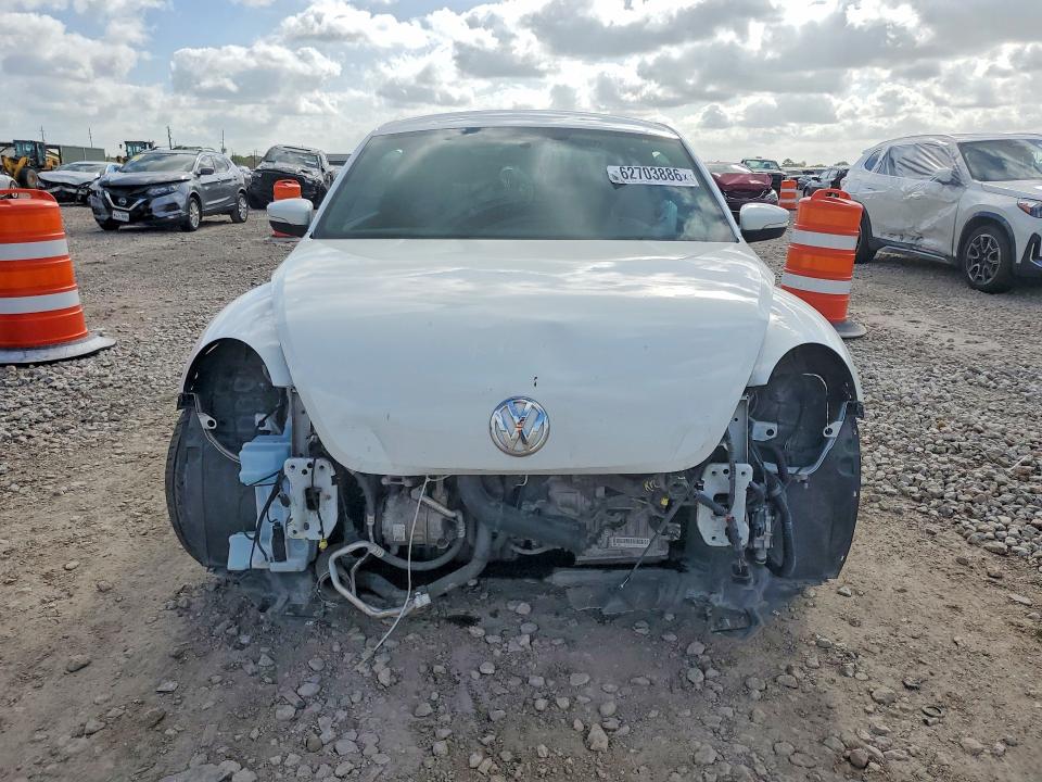 Продажа на аукционе авто 2019 Volkswagen Beetle, vin: 3VWFD7AT9KM717767, номер лота: 62703886