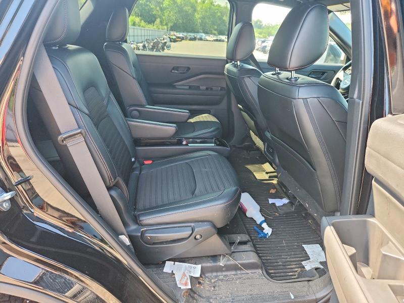 61084466 :رقم المزاد ، 5N1DR3BD1SC270215 vin ، 2025 Nissan Pathfinder مزاد بيع