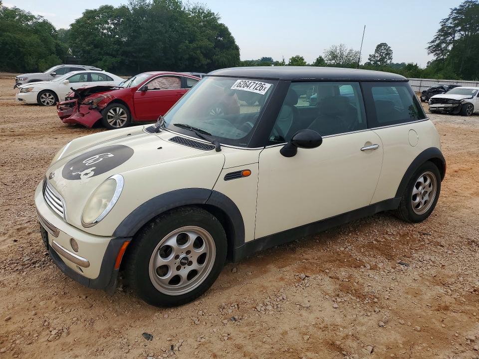 62647126 :رقم المزاد ، WMWRC334X3TE13318 vin ، 2003 Mini Cooper مزاد بيع
