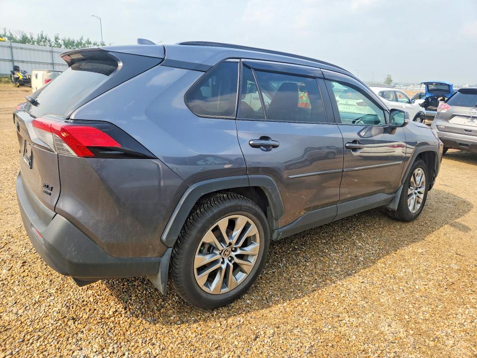 61429646 :رقم المزاد ، 2T3R1RFV2NC312580 vin ، 2022 Toyota Rav4 مزاد بيع