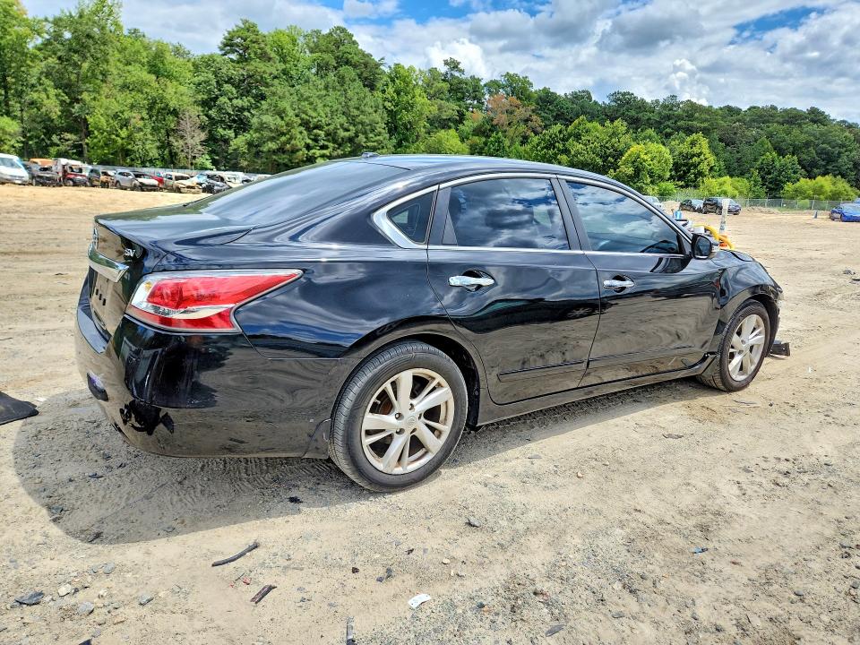 2015 Nissan Altima მანქანა იყიდება აუქციონზე, vin: 1N4AL3AP0FC586026, აუქციონის ნომერი: 63149436