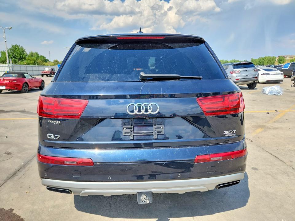 Продажа на аукционе авто 2017 Audi Q7, vin: WA1LAAF78HD025442, номер лота: 85984175