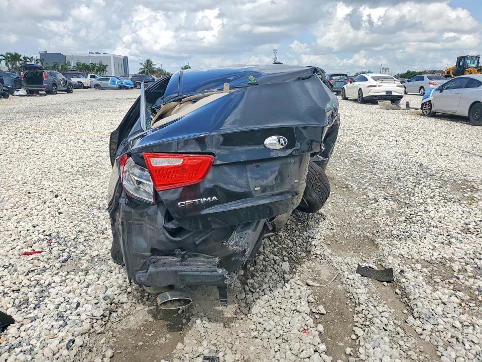 62319696 :رقم المزاد ، 5XXGN4A71EG300784 vin ، 2014 Kia Optima مزاد بيع
