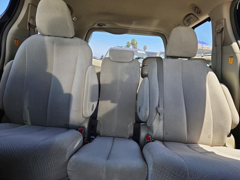Продаж на аукціоні авто 2011 Toyota Sienna, vin: 5TDKK3DCXBS110627, номер лоту: 62353106