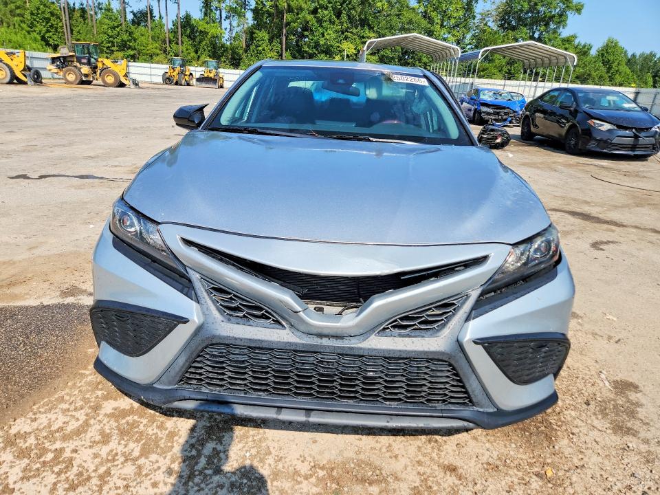 Продажа на аукционе авто 2021 Toyota Camry, vin: 4T1G11AK0MU520615, номер лота: 62502266
