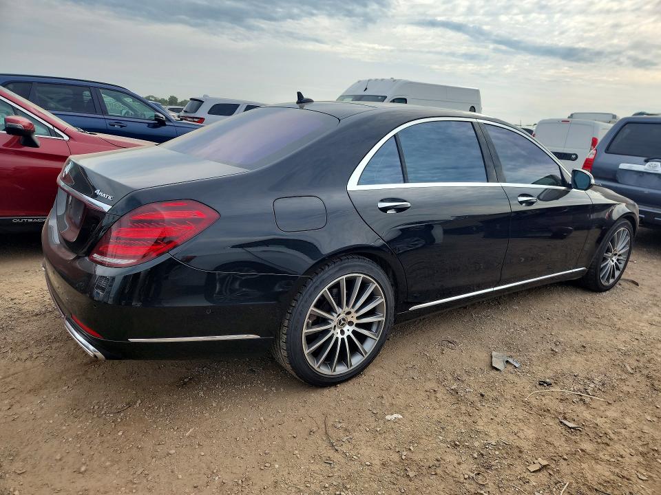 Продажа на аукционе авто 2018 Mercedes-benz S, vin: WDDUG6EB8JA350987, номер лота: 63173826
