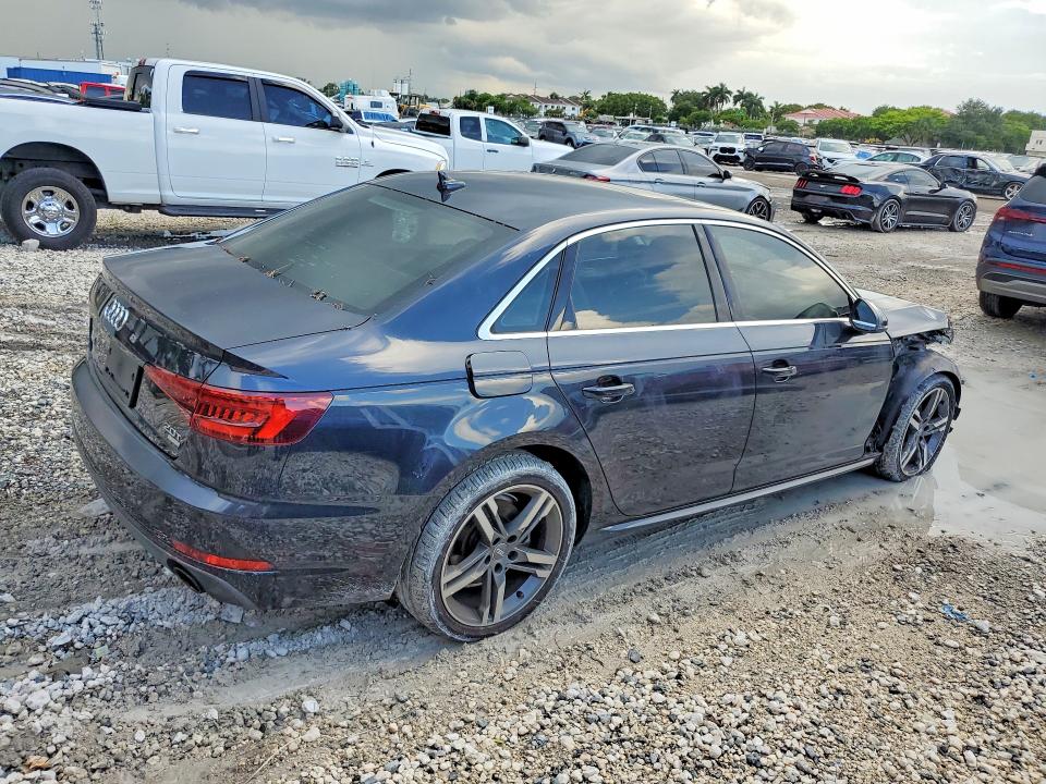Продажа на аукционе авто 2018 Audi A4, vin: WAULMAF45JA212936, номер лота: 59796816