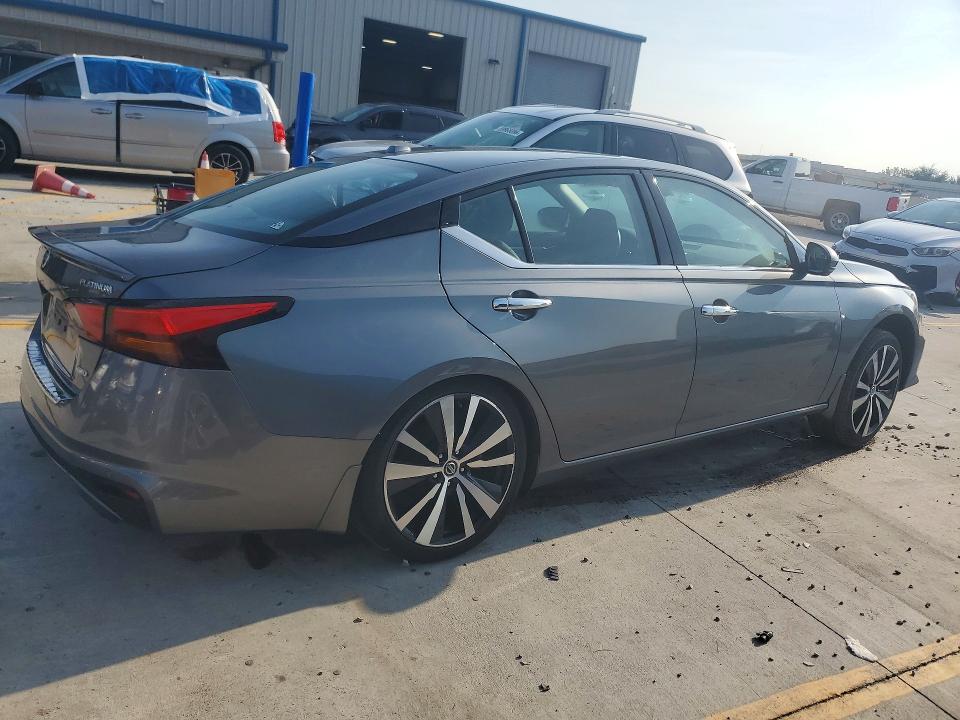60187086 :رقم المزاد ، 1N4BL4FW8LC233782 vin ، 2020 Nissan Altima مزاد بيع